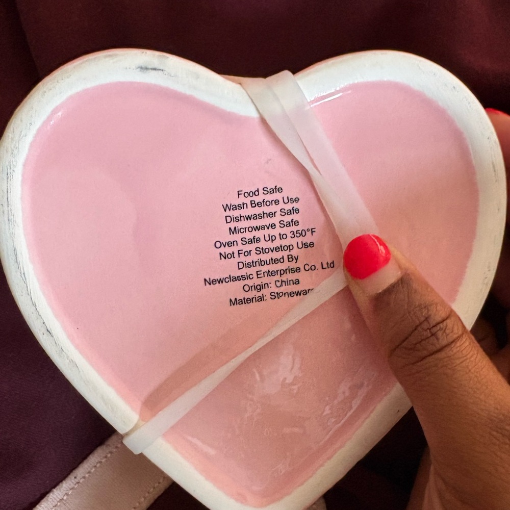 Target Pink and White Heart Ceramic Bakeware with Red Accent - Picture 2 of 2
